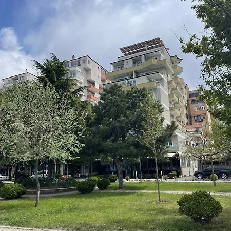 Mary'S Luxury Apartment Pogradec 2 Exterior photo