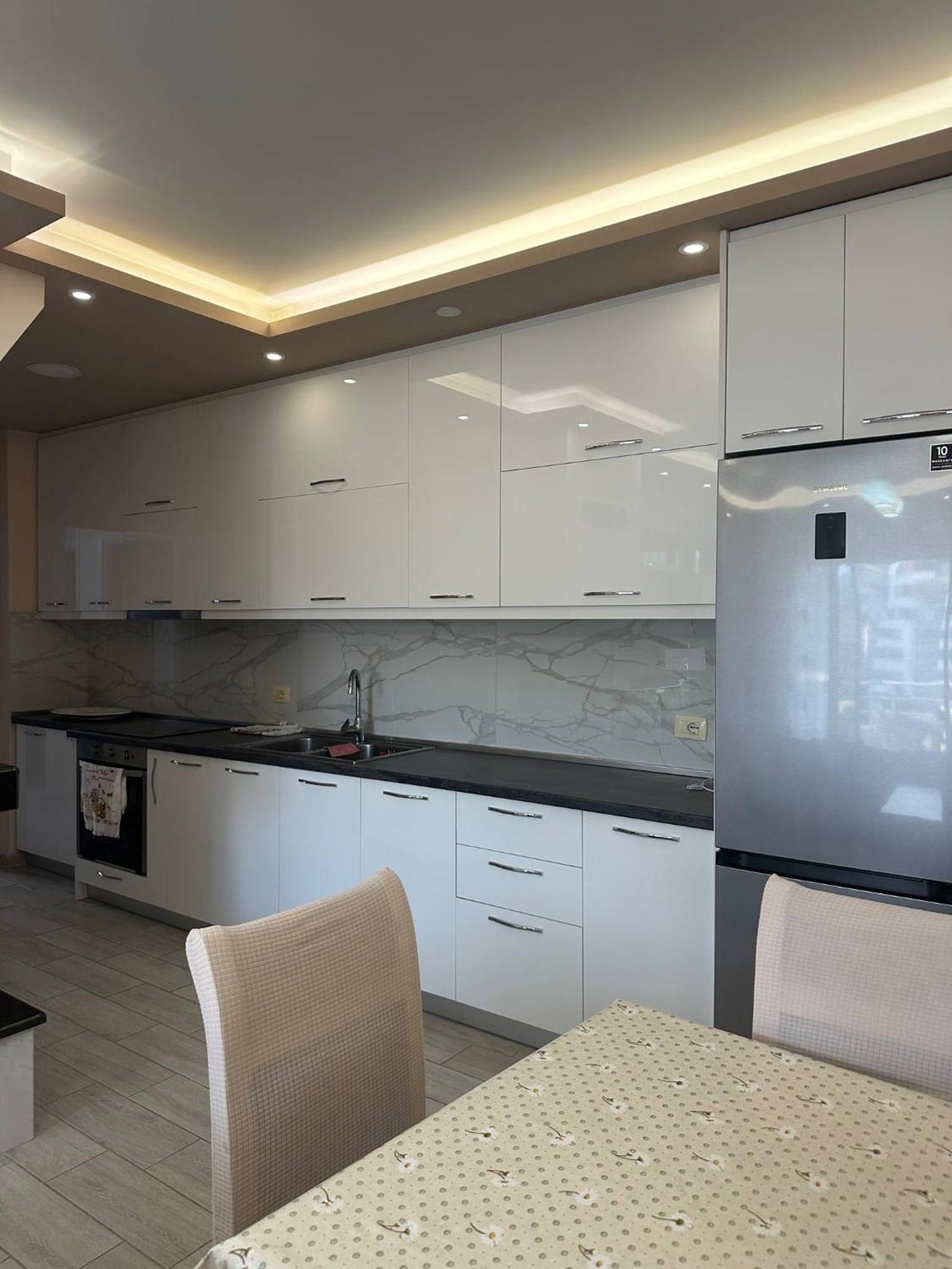 Mary's Luxury 2 * Pogradec